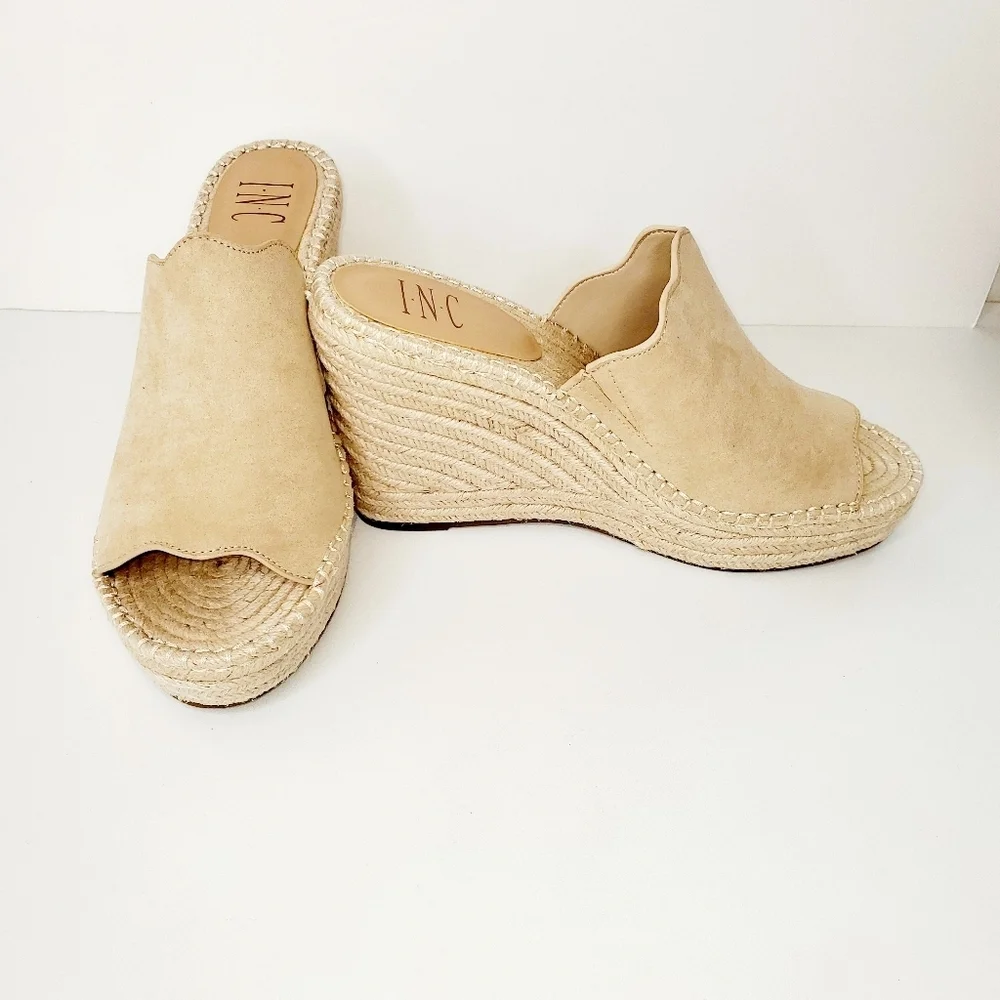 INC International Concepts Beige Slip-on Platform Wedges Sandals Shoes Size 10